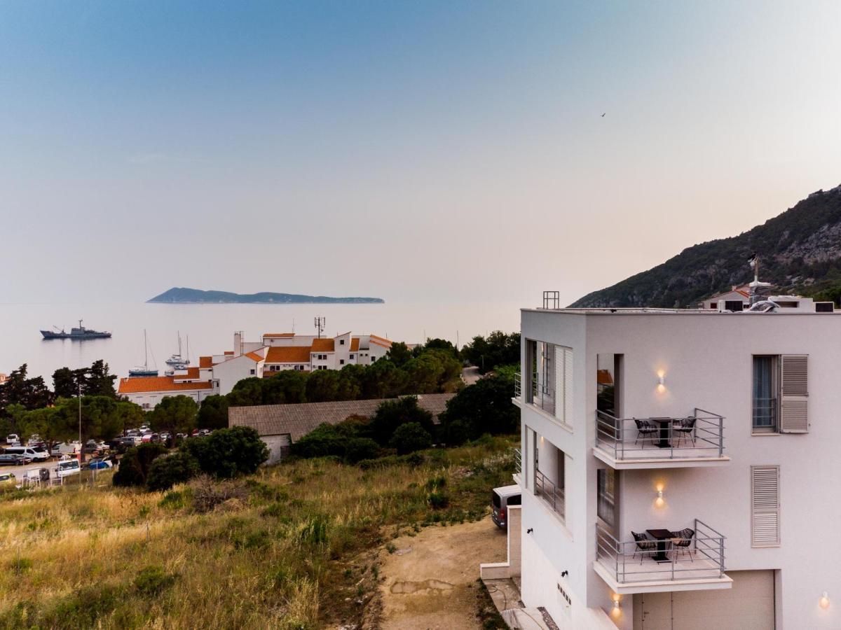 Seaside Elegance Suites Komiža 外观 照片