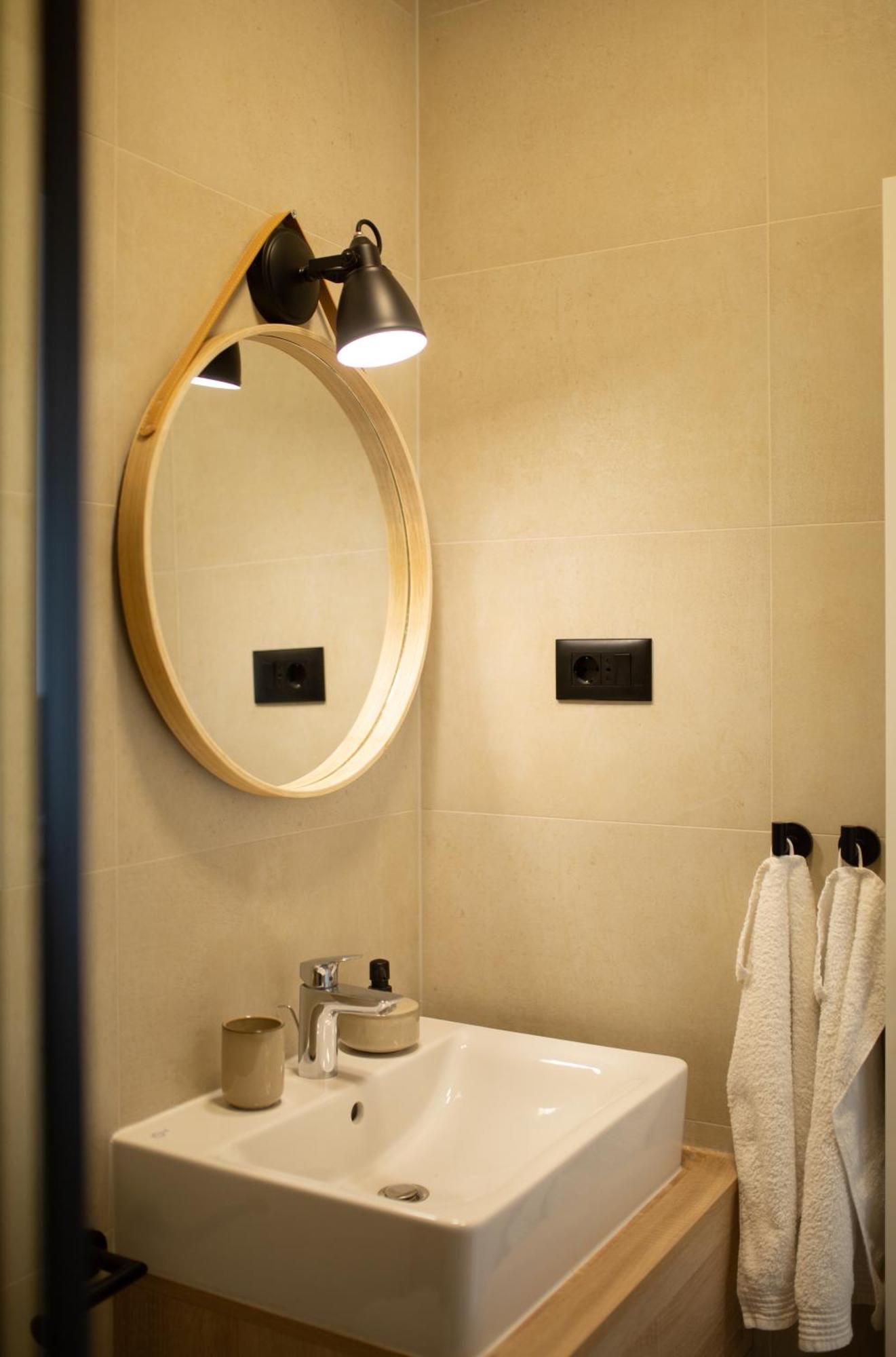 Seaside Elegance Suites Komiža 外观 照片